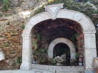 la Grotte dans le Parc_1.jpg